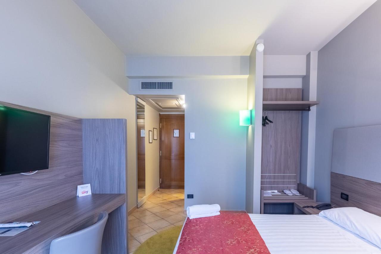 Sunflower 4* Milano